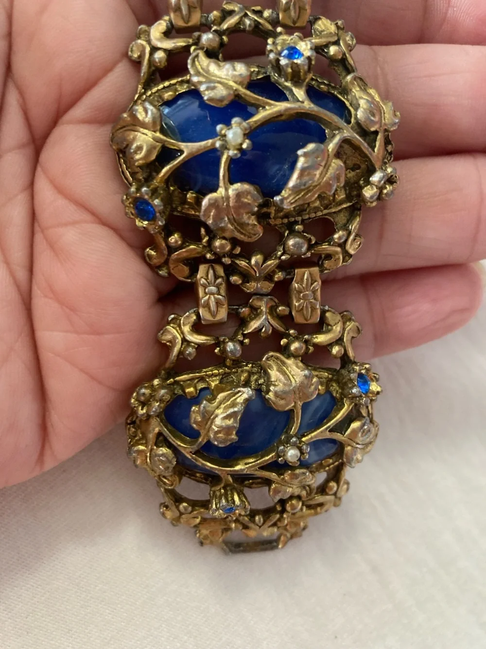 Art Deco Designed Vintage Intricate Leaf Filigree Bracelet Blue Cabochon